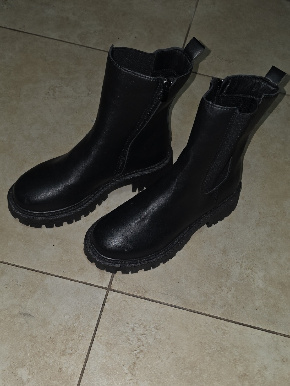 Women's Black Lace-Up Chunky Sole Boots